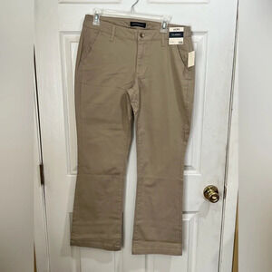 Aeropostale Classic Khakis 10 Short